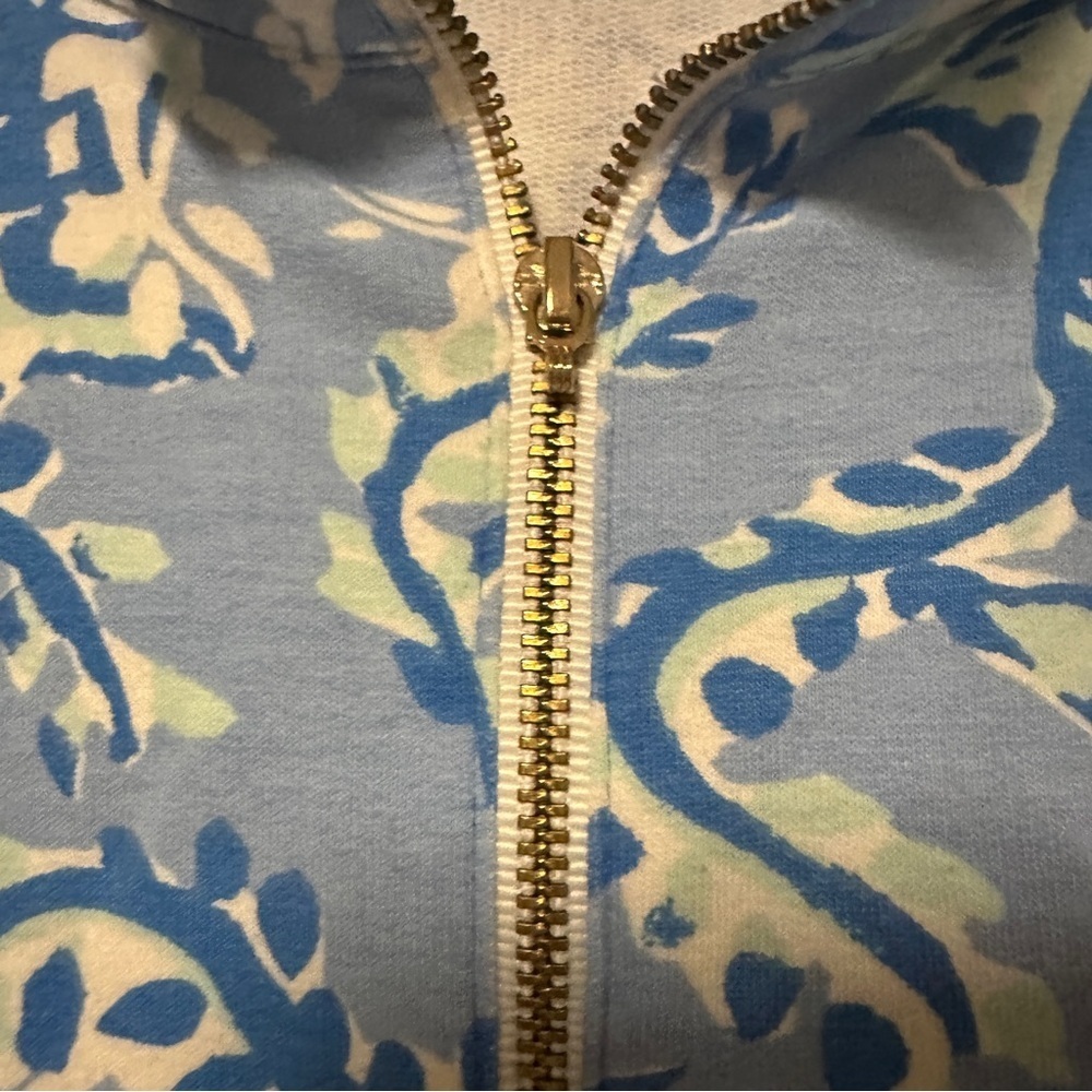 Lilly Pulitzer blue turtle print quarter zip kangaroo pocket Jacket size XL - Picture 8 of 10